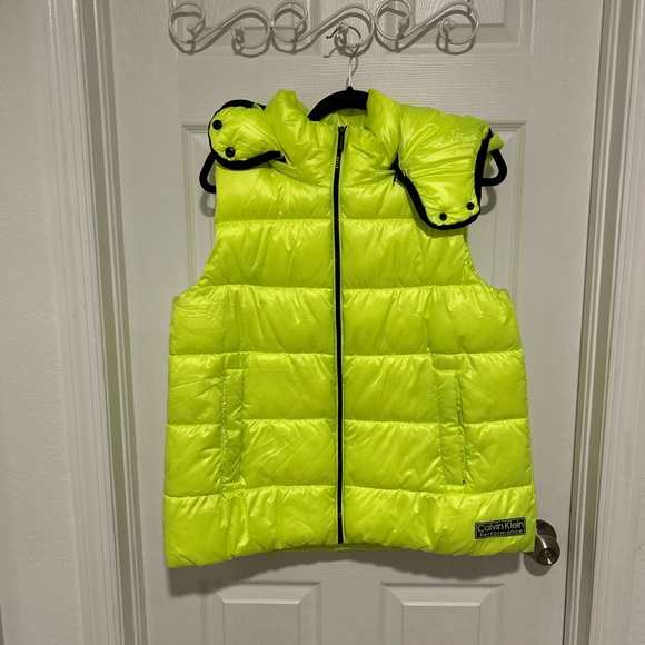 Calvin Klein Jackets & Blazers - Calvin Klein Petformance Neon Yellow Women’s 
Puffer Vest with a Hood

Size L